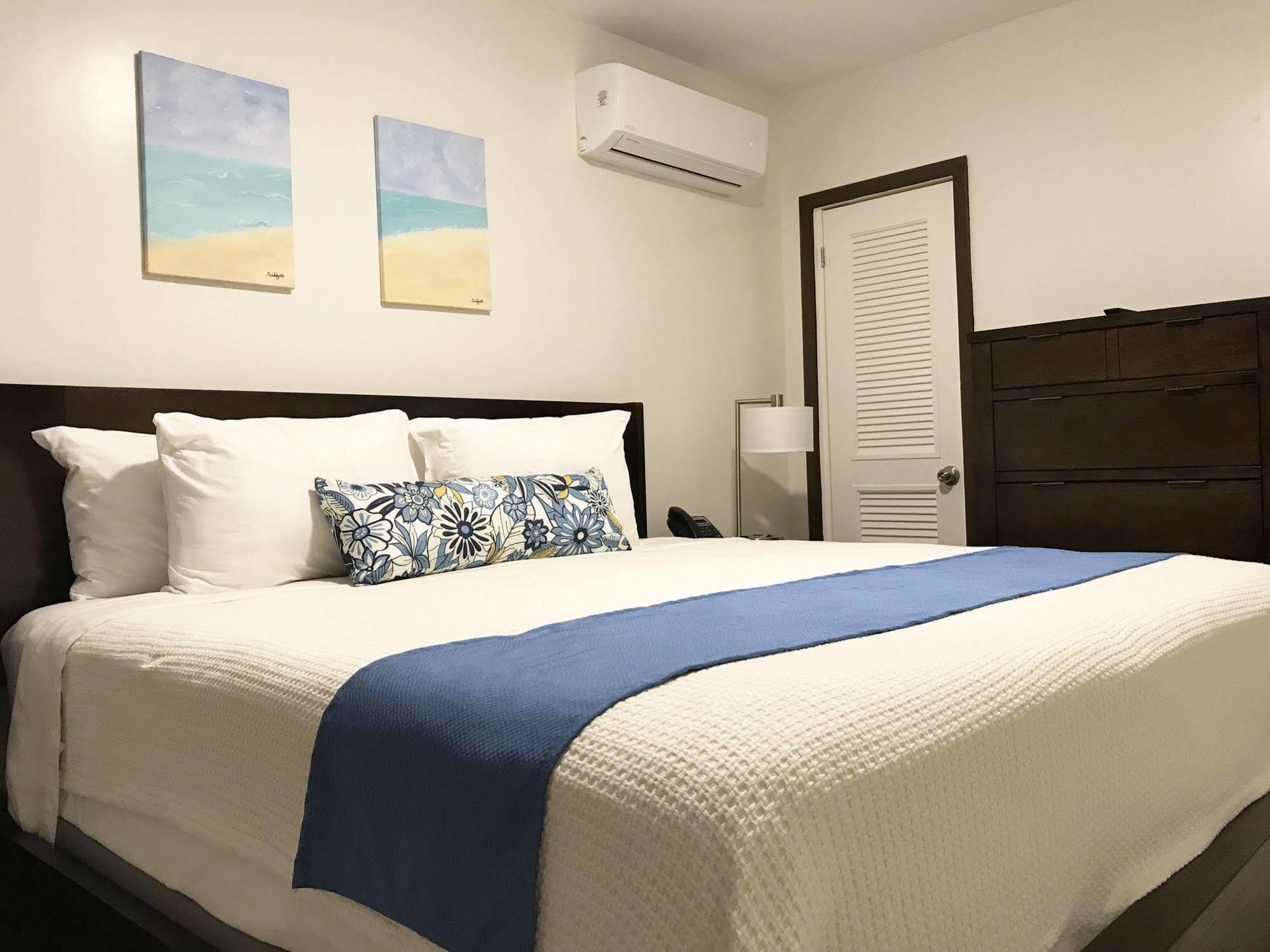 Buccaneer Beach Club Dickenson Bay ภายนอก รูปภาพ